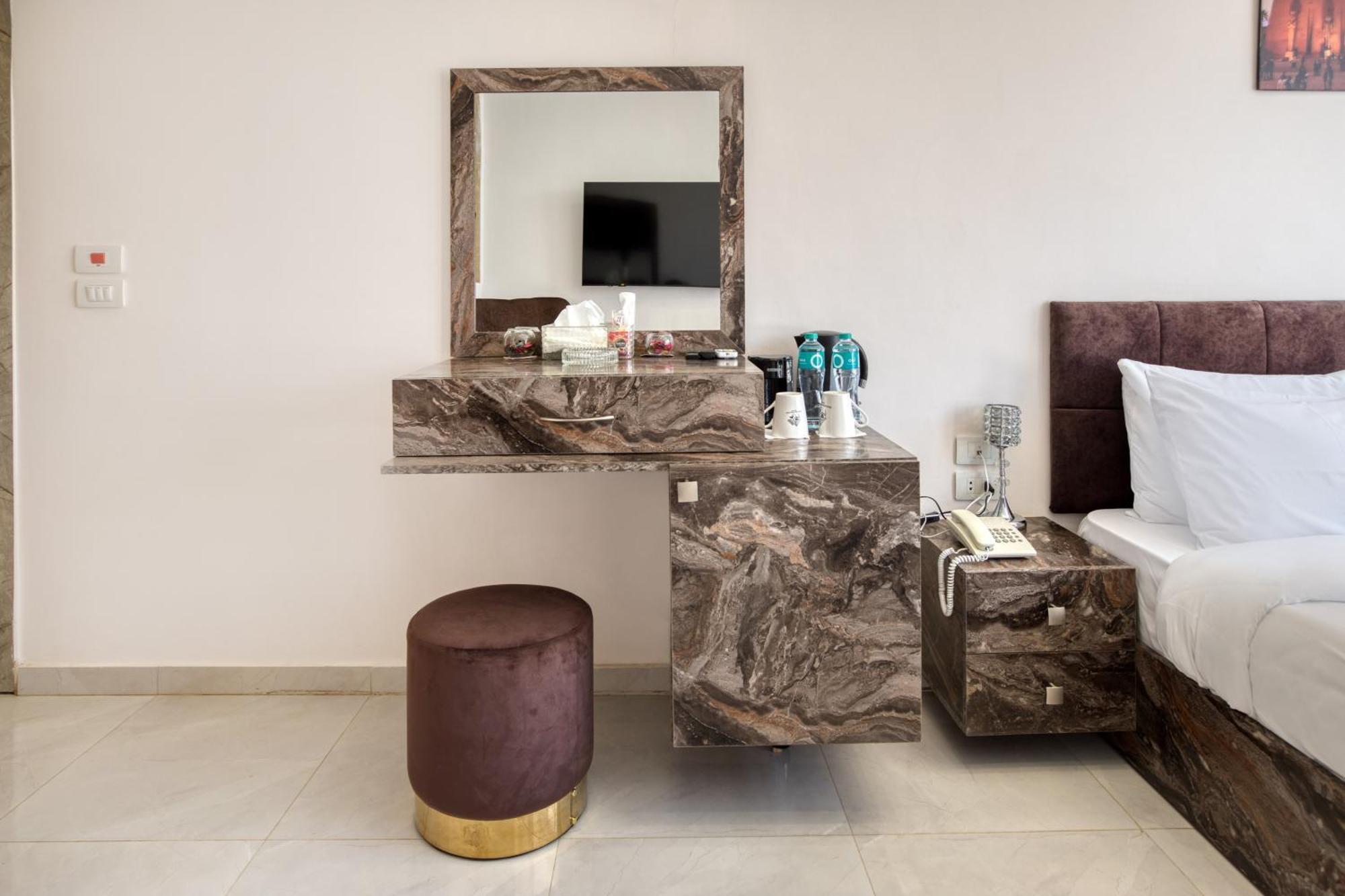 Tree Lounge Pyramids View Inn , Sphinx Giza Kafret el-Gabal 外观 照片