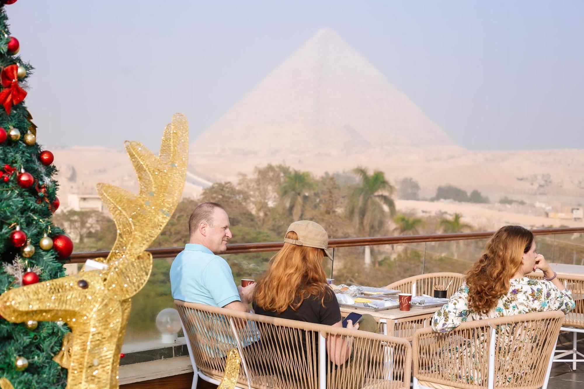 Tree Lounge Pyramids View Inn , Sphinx Giza Kafret el-Gabal 外观 照片